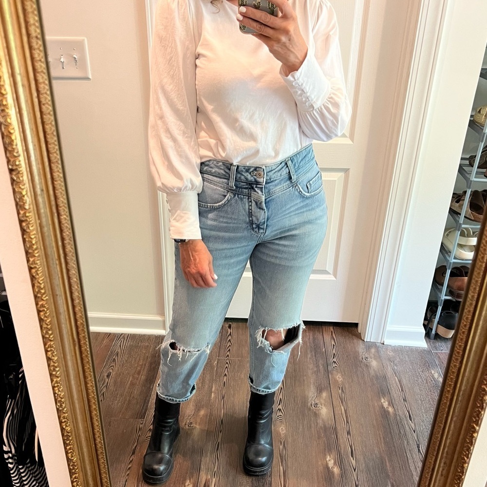 Anthropologie PILCRO distressed high-rise slim jeans size 29 petite light wash